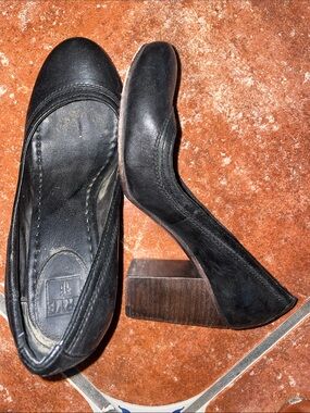 Frye Carson Block heels